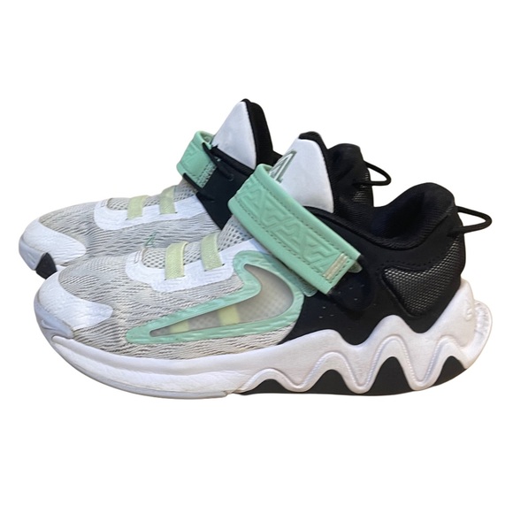 Nike Giannis Immortality 2 Youth Basketball Shoes – Size 2 Little Boys - Picture 2 of 11